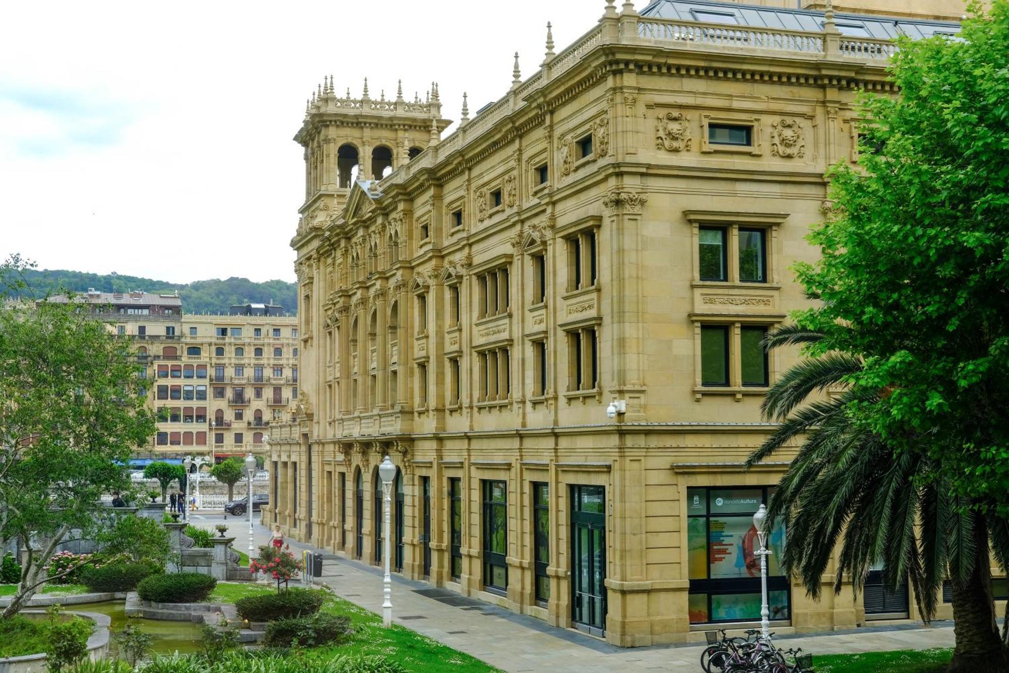 Boulevart Donostia * San Sebastián